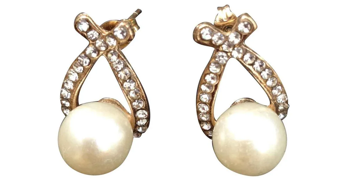 Autre Marque Par de pendientes vintage con perlas de fantasía y pedrería Blanco 
