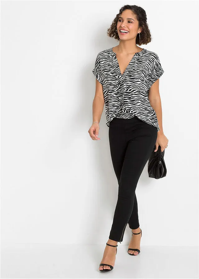 Blusa de viscosa sostenible Negro/blanco lana con estampado de cebra