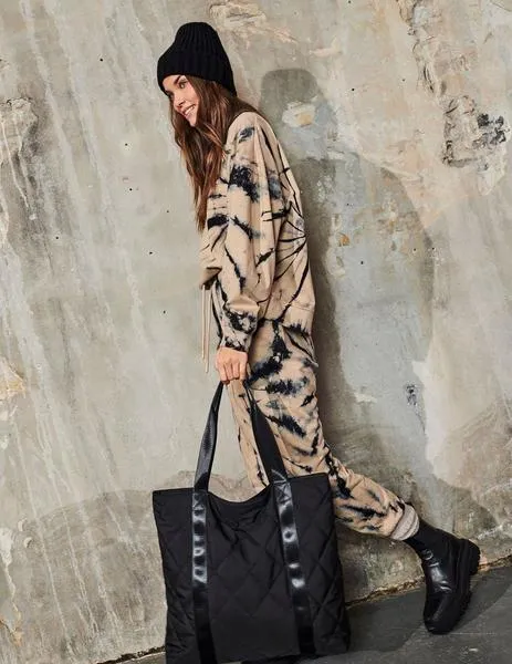 Bolso negro acolchado estilo Shopping bag de Only