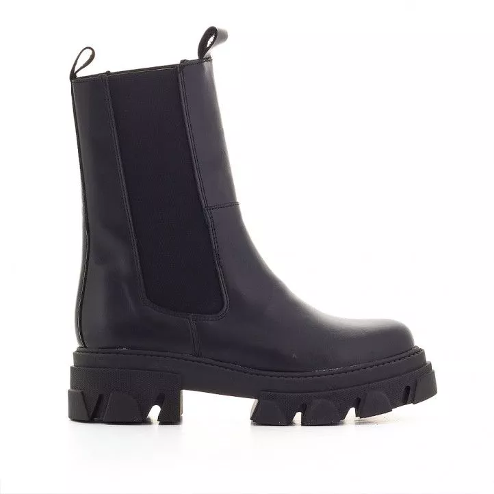 Botines plataforma Redlove anja negras con suela track