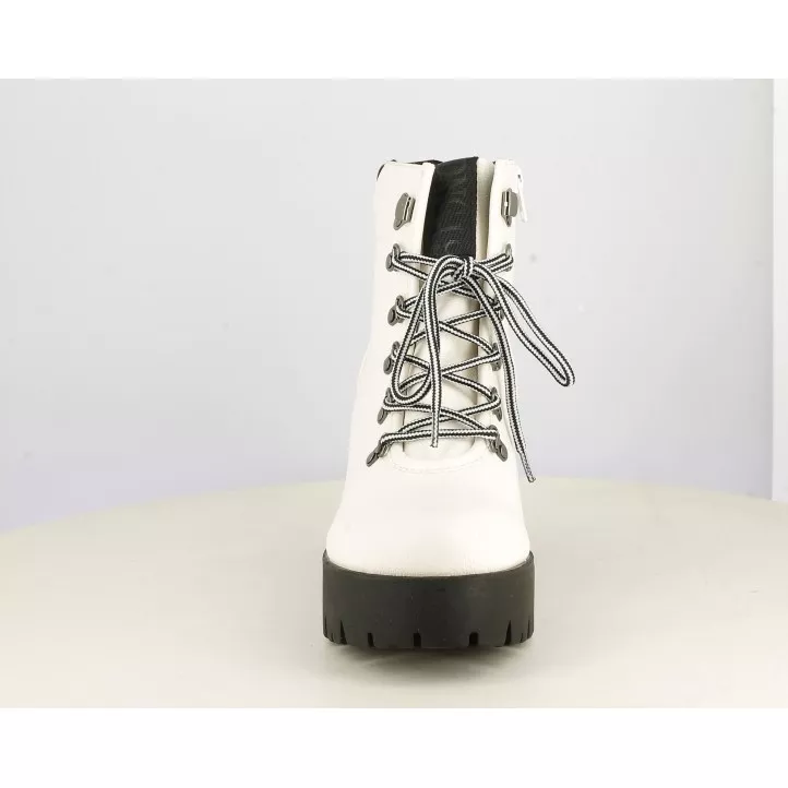 Botines tacón Owel blancas con suela negra y cordones