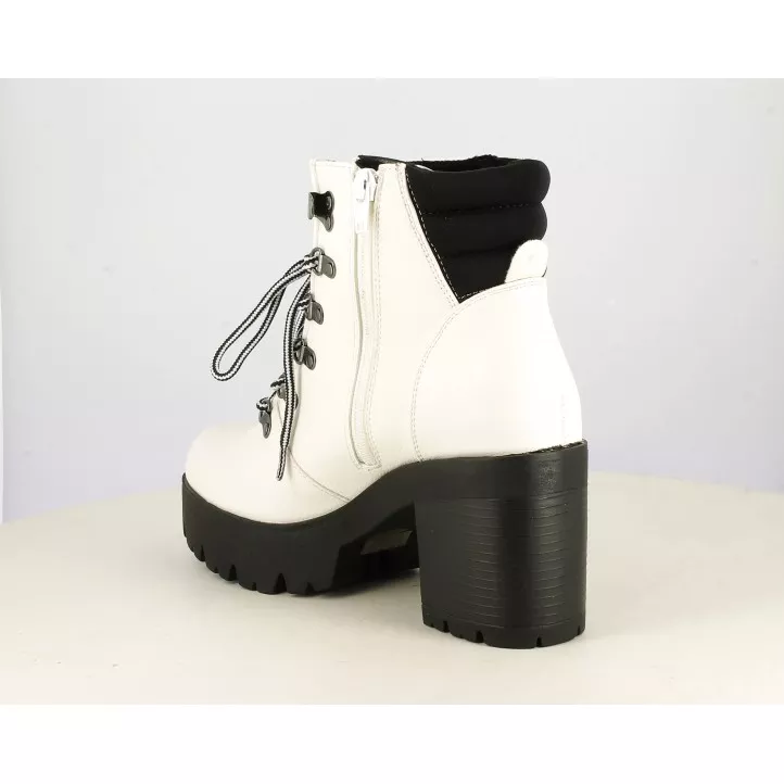 Botines tacón Owel blancas con suela negra y cordones