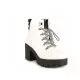 Botines tacón Owel blancas con suela negra y cordones