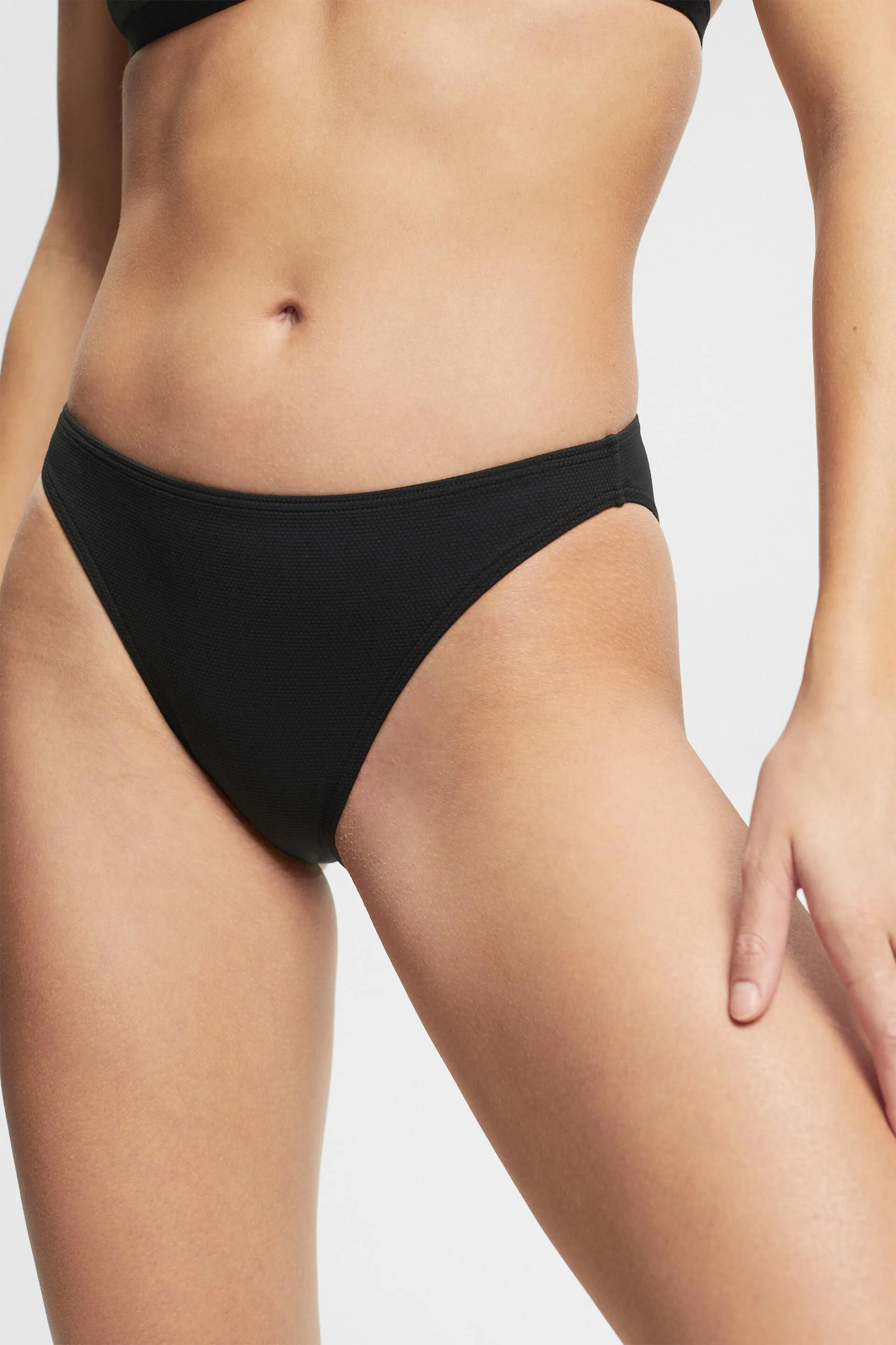 Braguita de bikini de pernera alta con textura