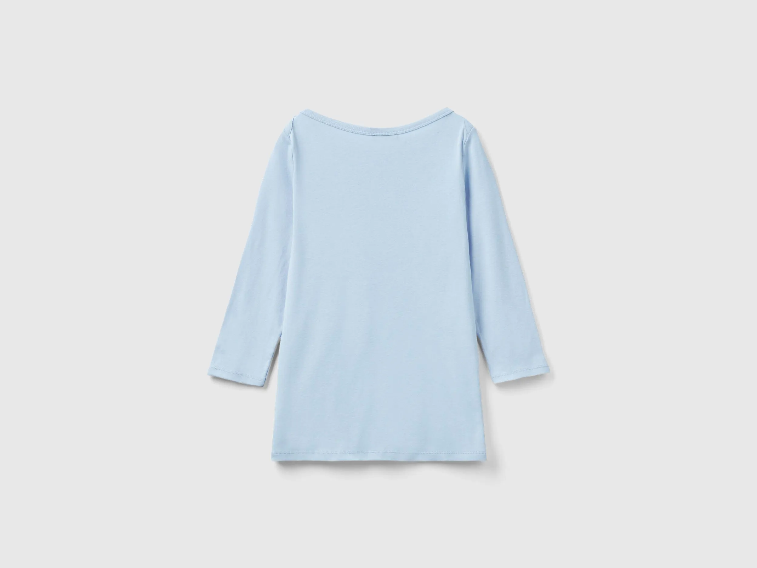 Camiseta de 100 % algodón con escote barco