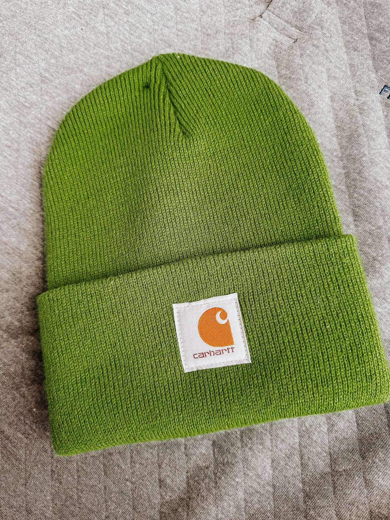 CARHARTT BEANIE IN GREEN