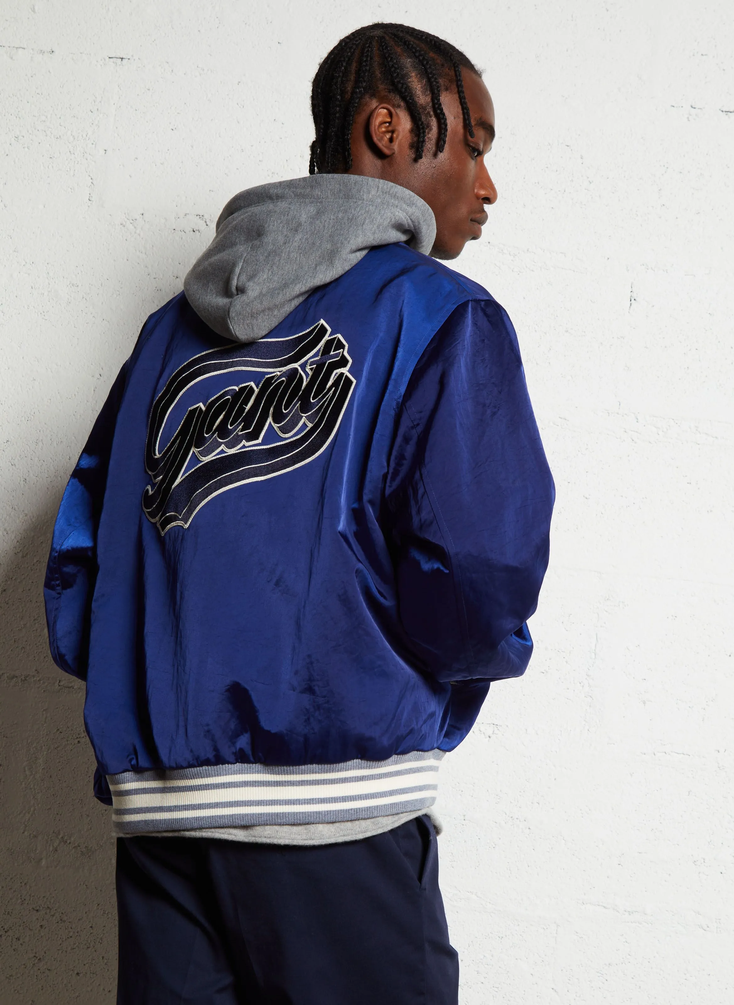 Chaqueta con capucha reversible en azul