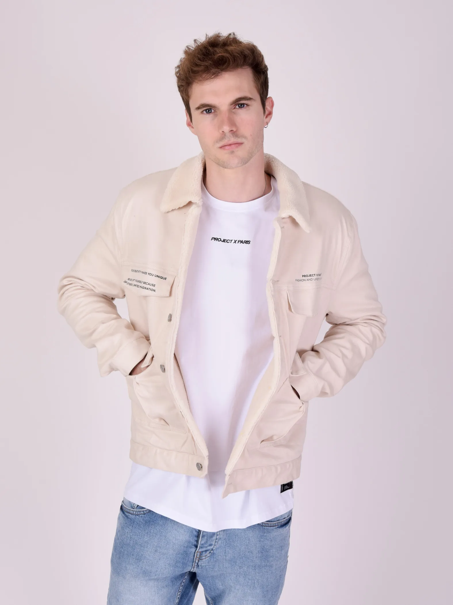Chaqueta con cuello y forro efecto lana