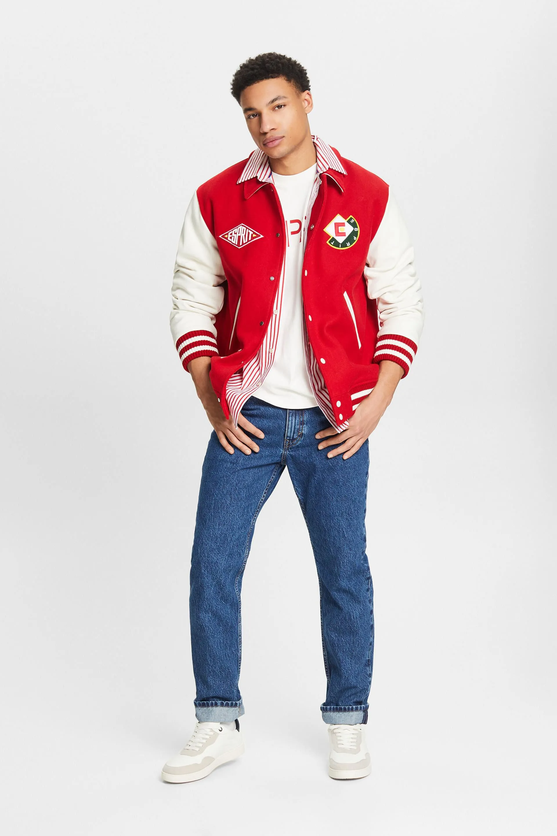 Chaqueta estilo universitario en mezcla de lana con logotipo estampado