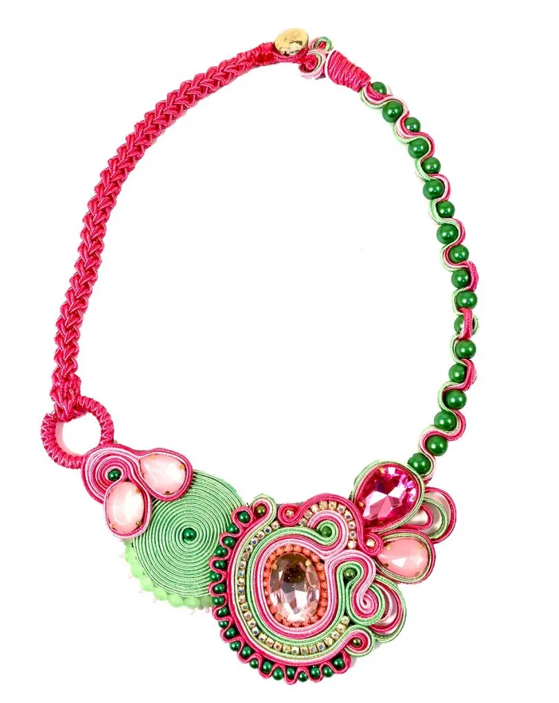 COLLARES MUJER CORTOS ROSAS Y VERDES PRECIOSO DISEÑO