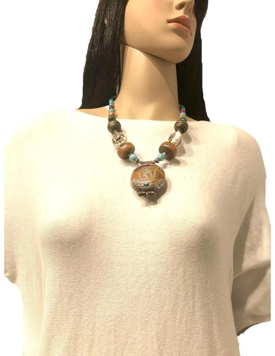 COLLARES MUJER TIBETANOS CON MEDALLON OM TRIBAL Y ARTESANAL