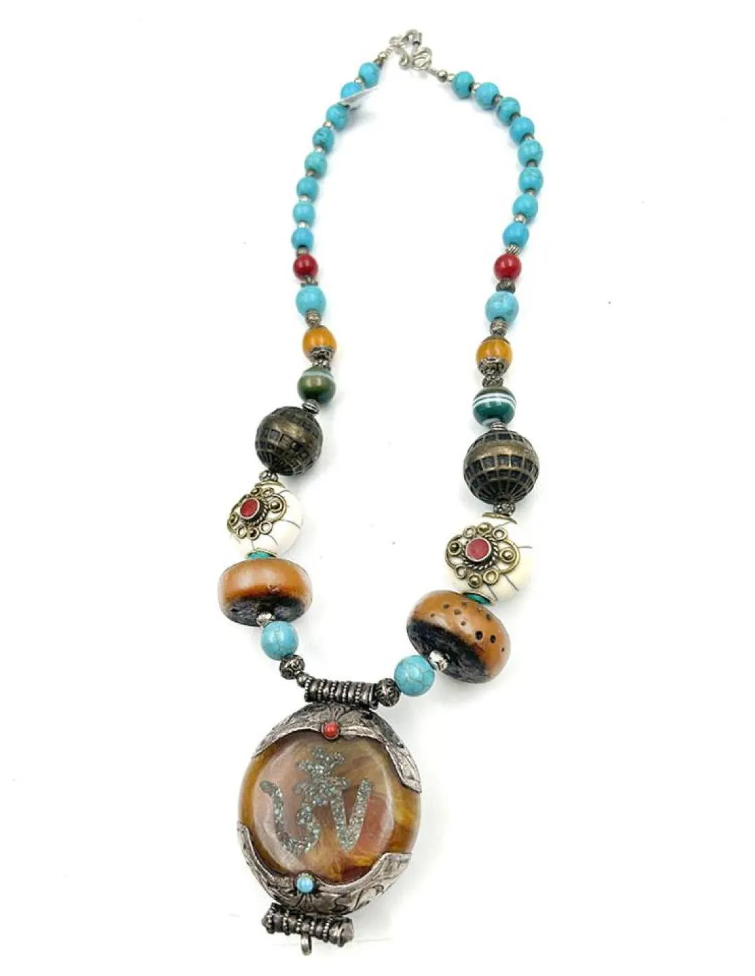 COLLARES MUJER TIBETANOS CON MEDALLON OM TRIBAL Y ARTESANAL