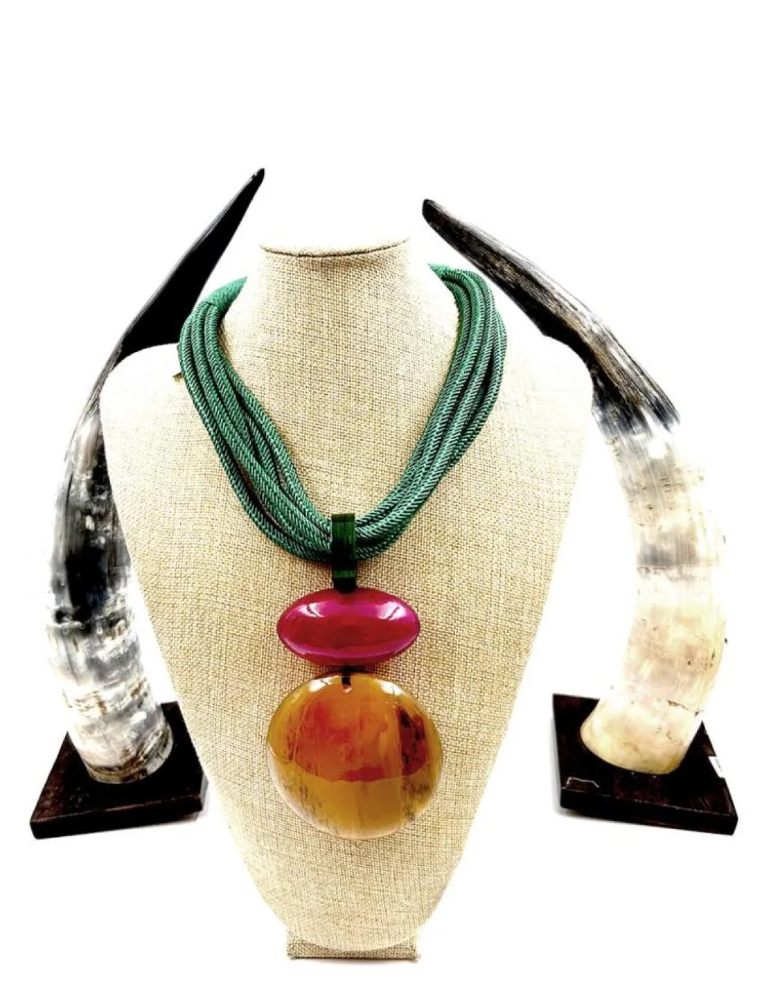 COLLARES VERDES ESTILO IBIZA Y COLGANTE ARTESANAL AFRICANO