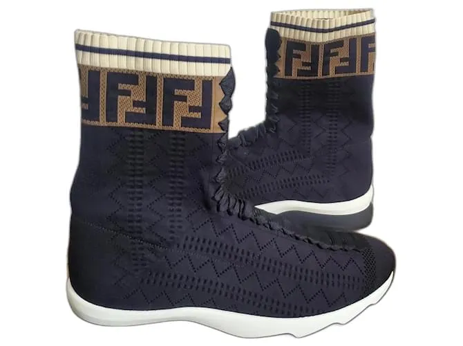 Fendi Par de zapatillas P 41 ESO Negro 