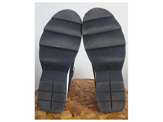 Fendi Par de zapatillas P 41 ESO Negro 