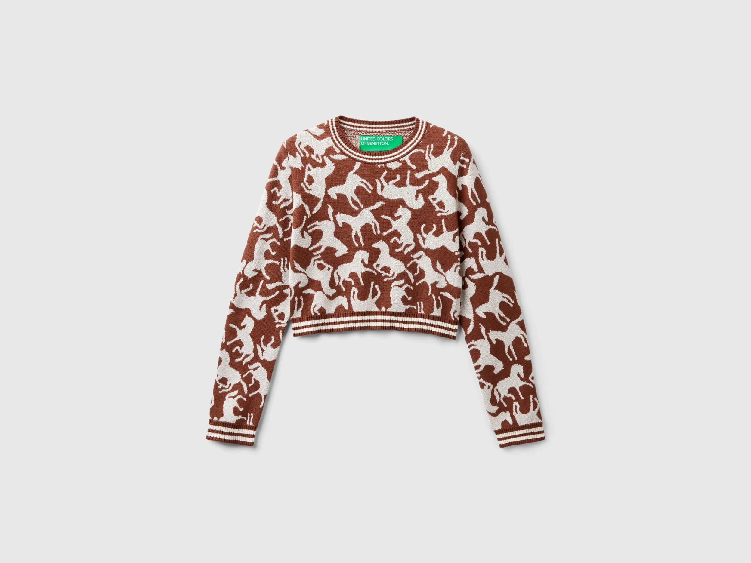 Jersey cropped con caballos