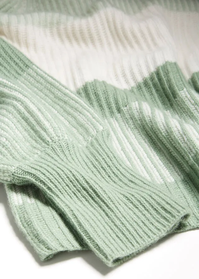 JERSEY DE LANA CON CONTENIDO GOOD CASHMERE STANDARD® VERDE PINOBEIGE NATURAL DE RAYAS