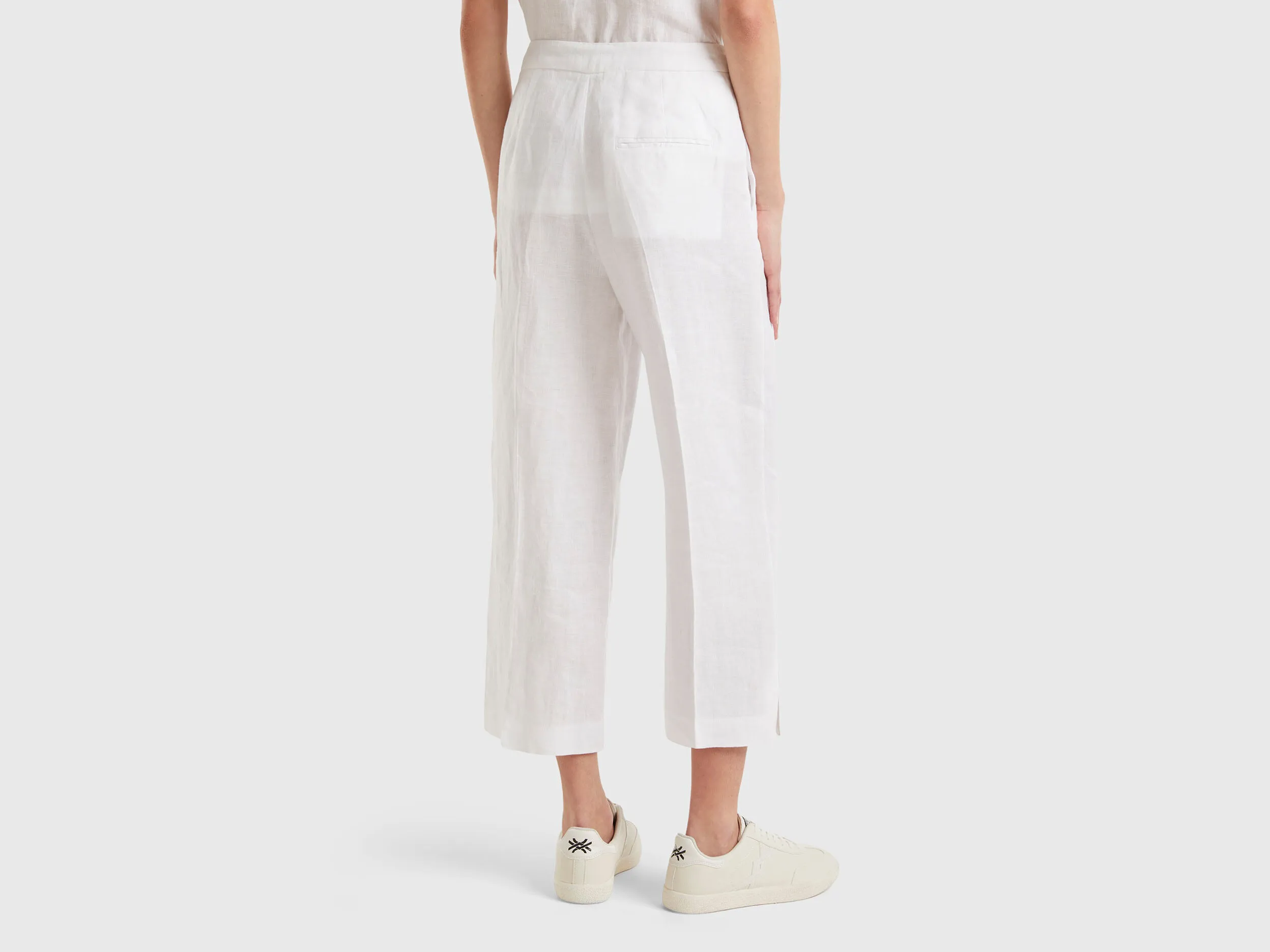 Pantalón corto de lino puro