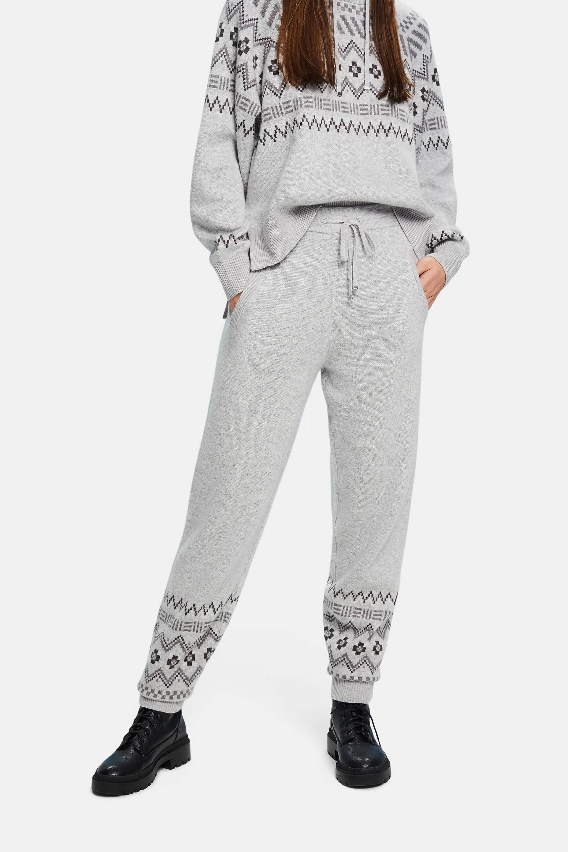 Pantalón de punto de estilo escandinavo confeccionado en una mezcla de lana y cachemir