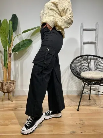 Pantalón Cargo Trabillas SLOKE Negro