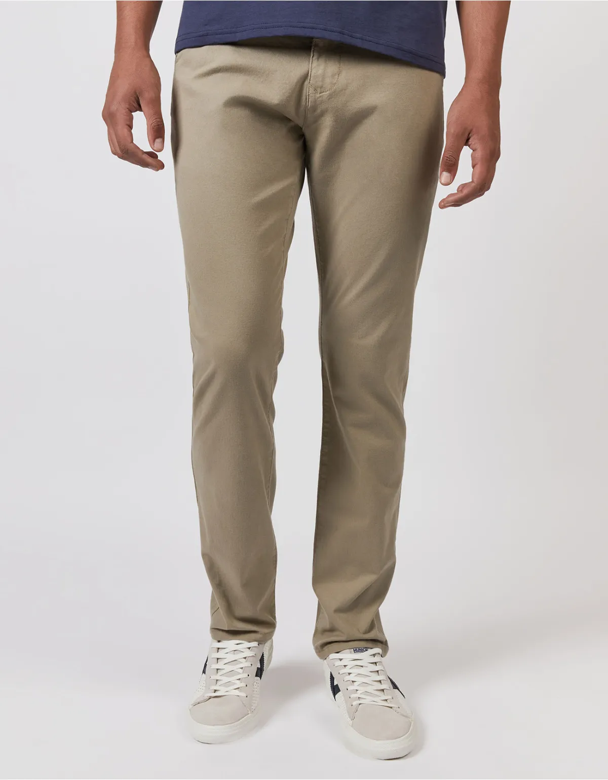 Pantalón regular fit kaki