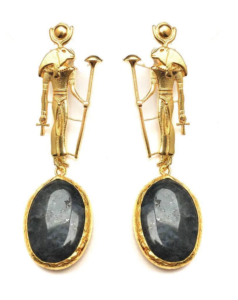 PENDIENTES EGPICIOS ALTA BISUTERIA DE DISEÑO, DIOS RA, Y  PIEDRA LABRADORITA