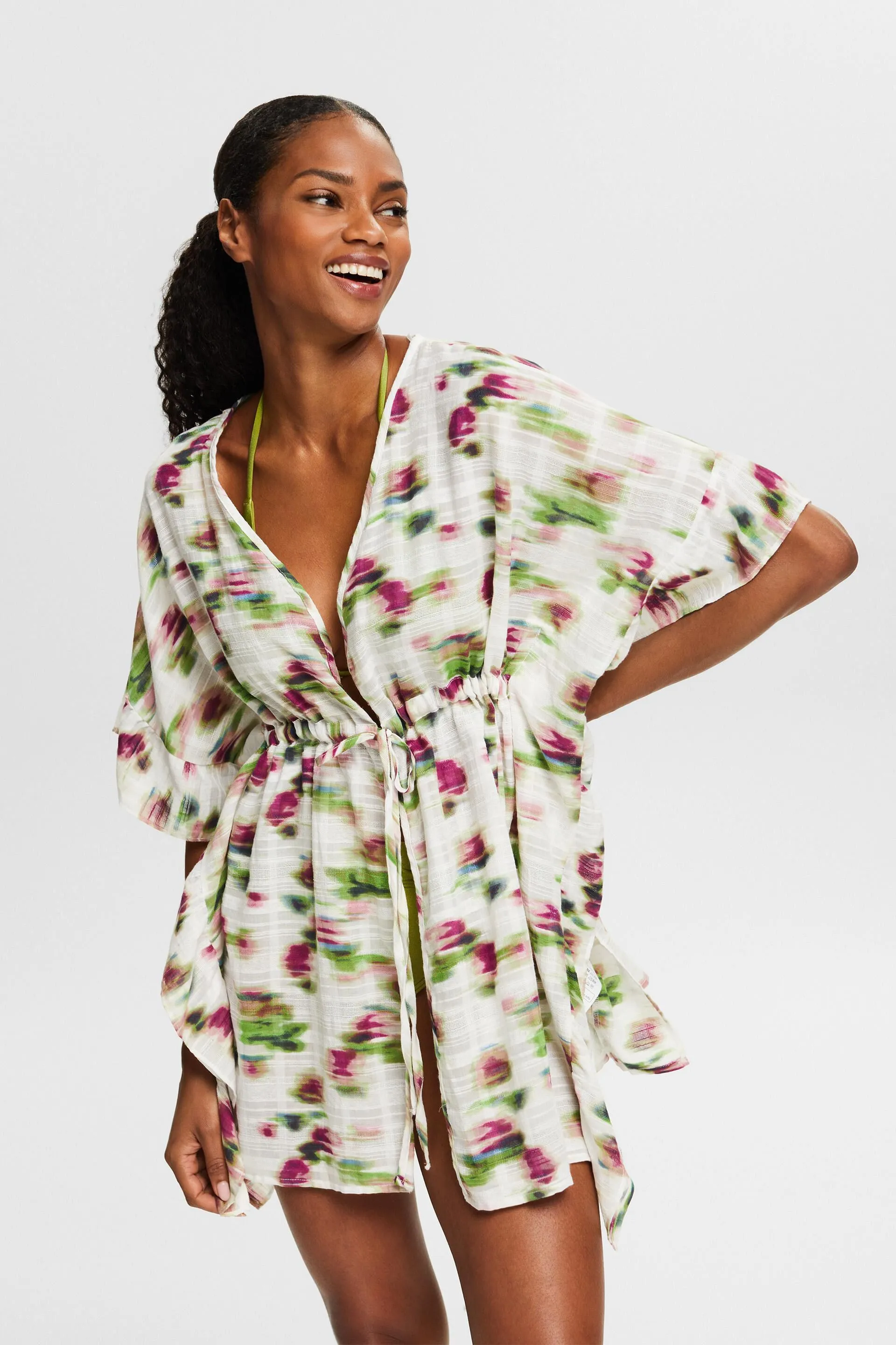 Poncho con textura y estampado