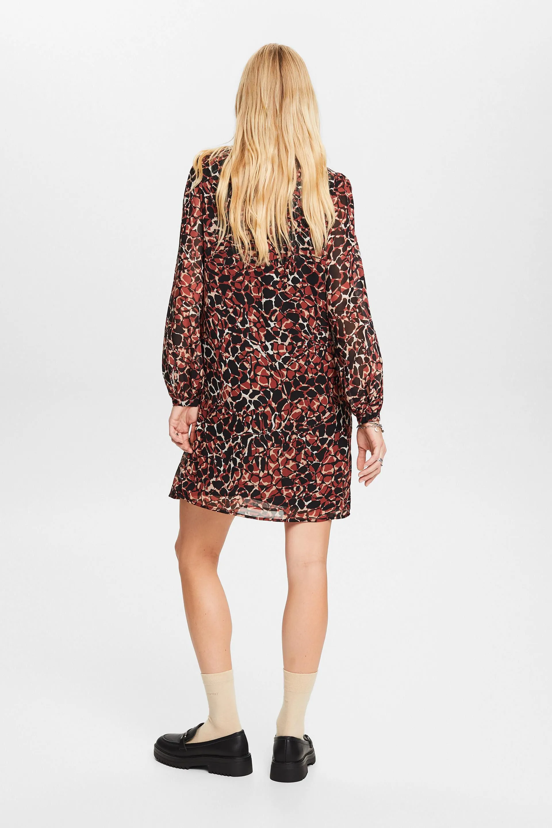Reciclado: vestido de gasa con estampado