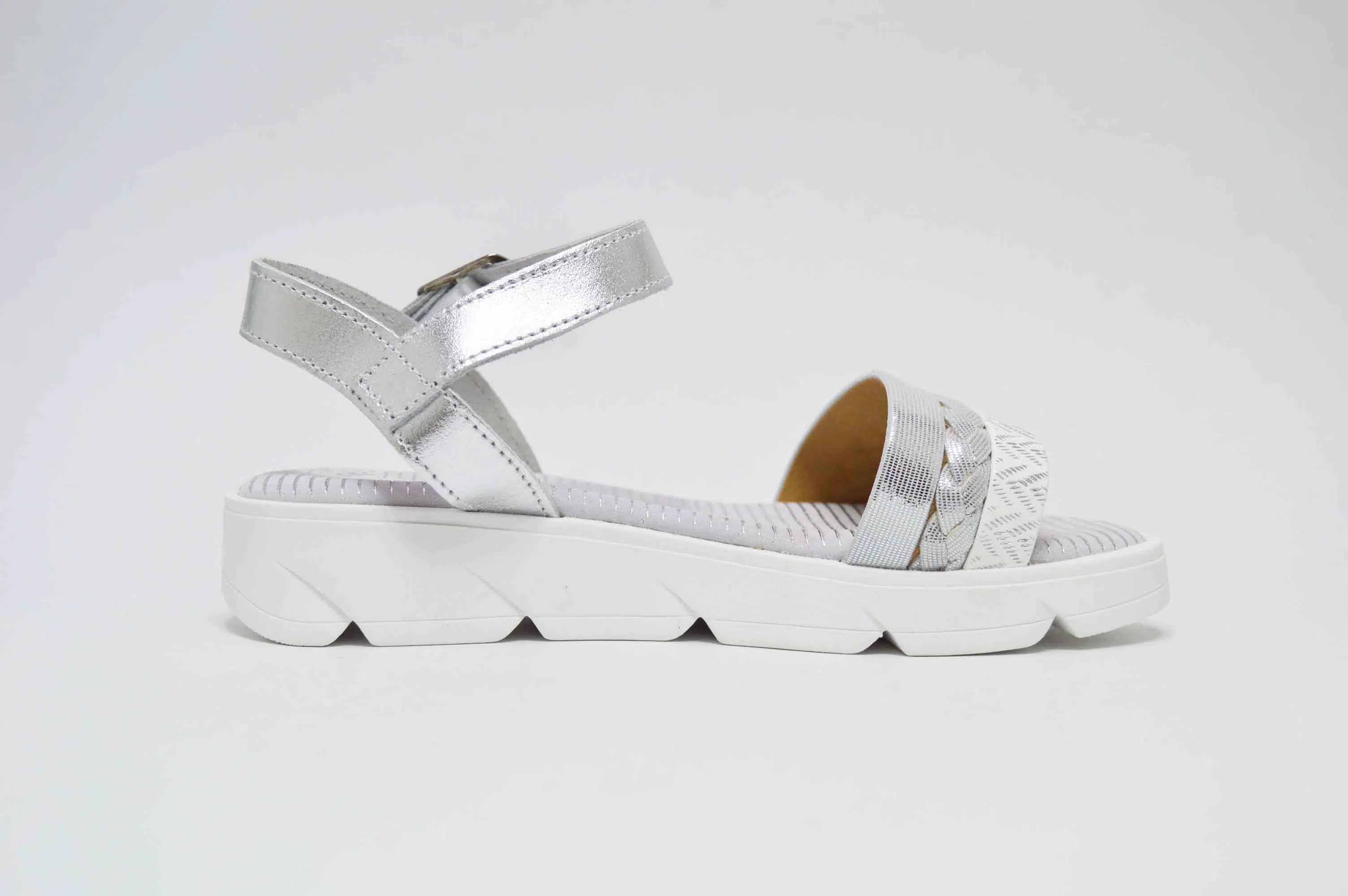 Sandalias metalizada suela blanca niña