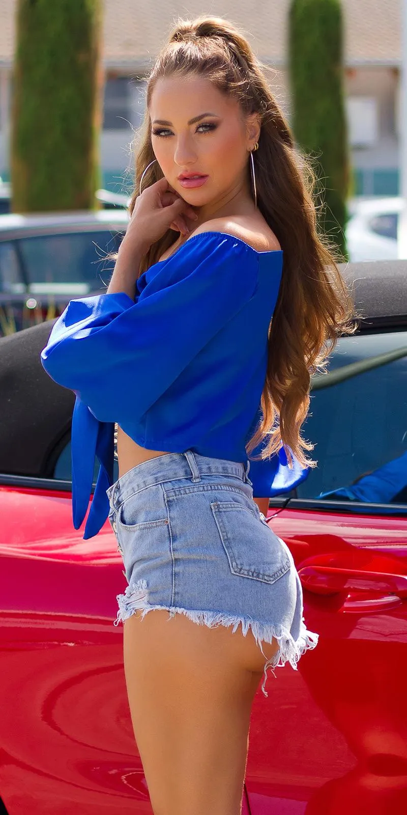Top crop satinado para anudar Azul