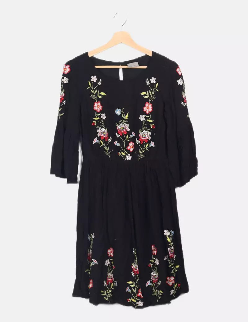Vero Moda Vestido negro bordado