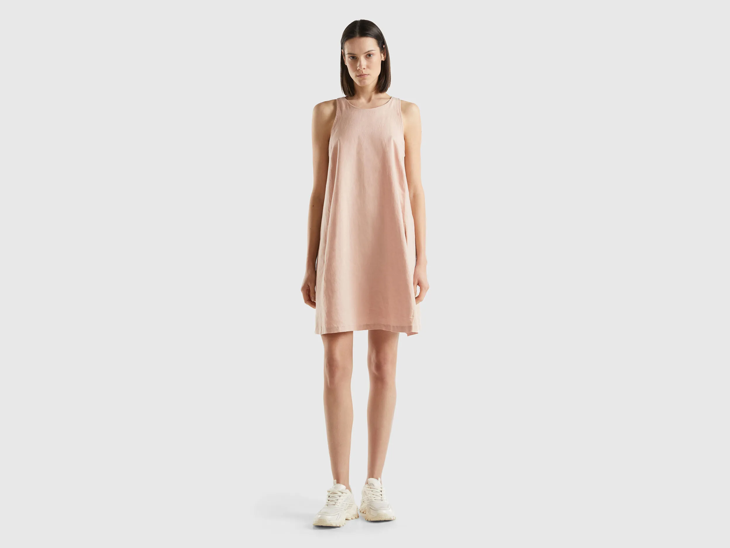 Vestido de puro lino sin mangas
