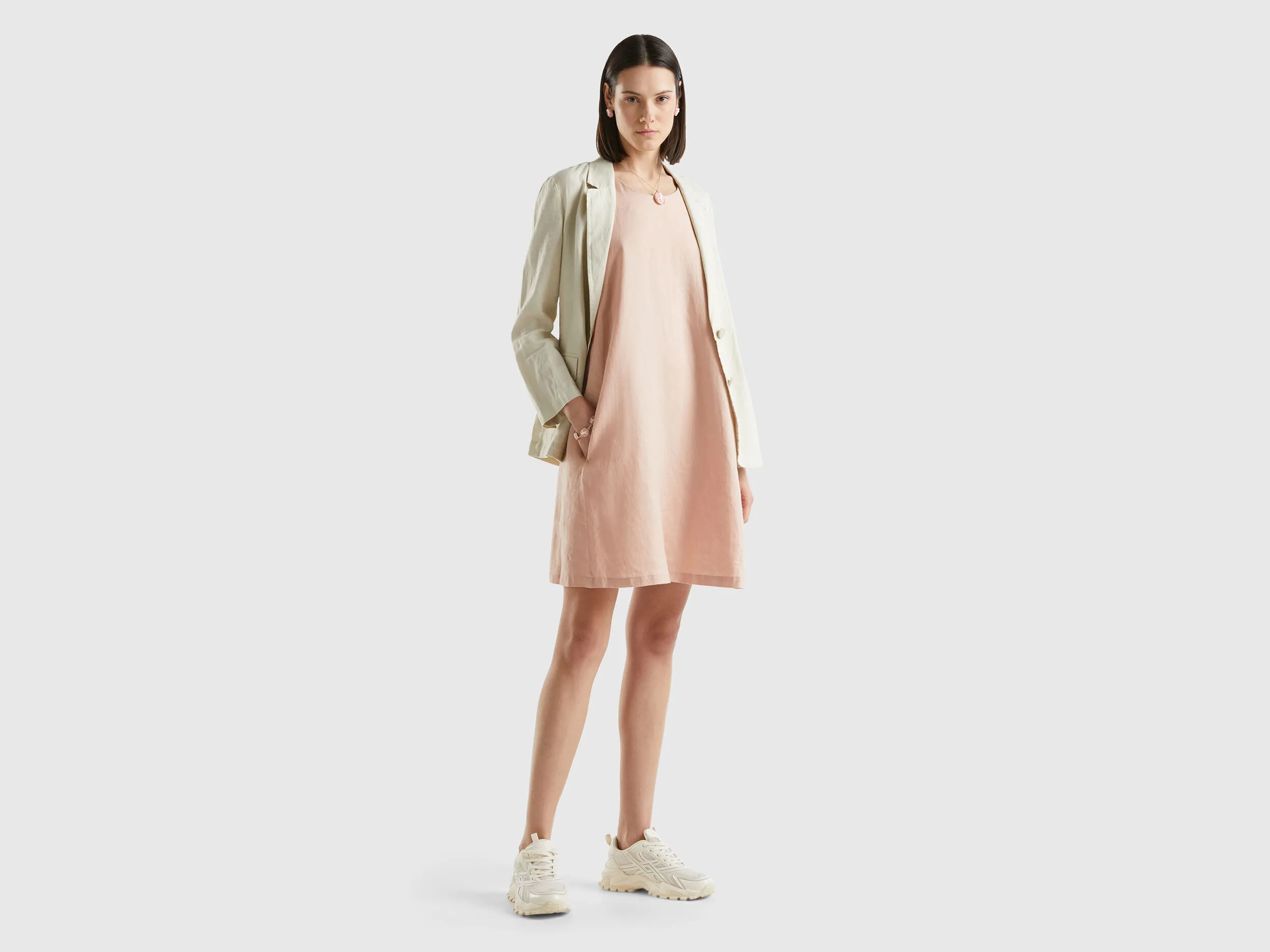 Vestido de puro lino sin mangas