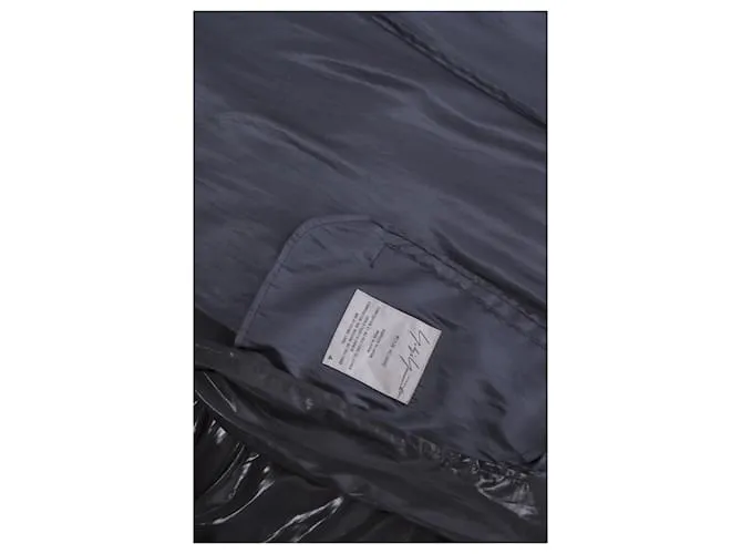 Yohji Yamamoto, Chaqueta larga brillante. Gris 