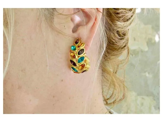Yves Saint Laurent Magnífico par de pendientes de clip YSL Multicolor 
