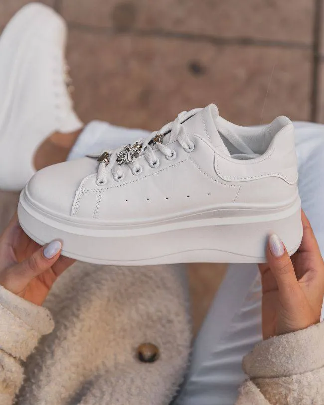ZAPATILLAS DE MUJER CON SUELA GRUESA EN COLOR BLANCO  VANINA