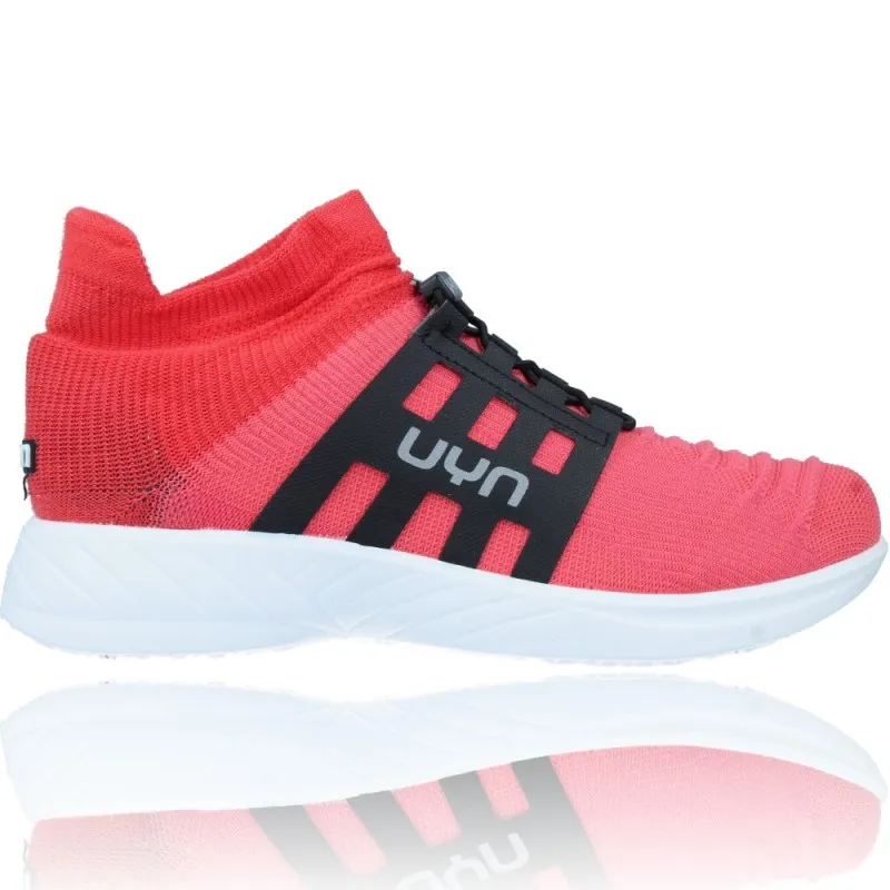 ZAPATILLAS DEPORTIVAS CASUAL WATER RESISTANT PARA MUJERES DE UYN XCROSS TUNE
