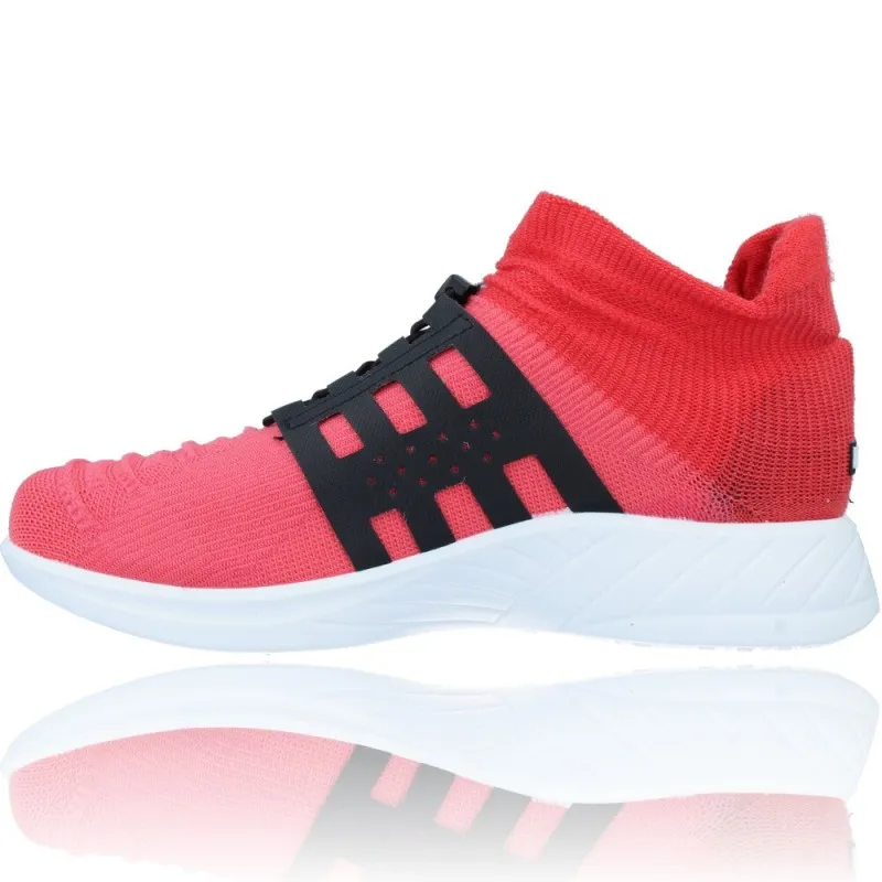 ZAPATILLAS DEPORTIVAS CASUAL WATER RESISTANT PARA MUJERES DE UYN XCROSS TUNE