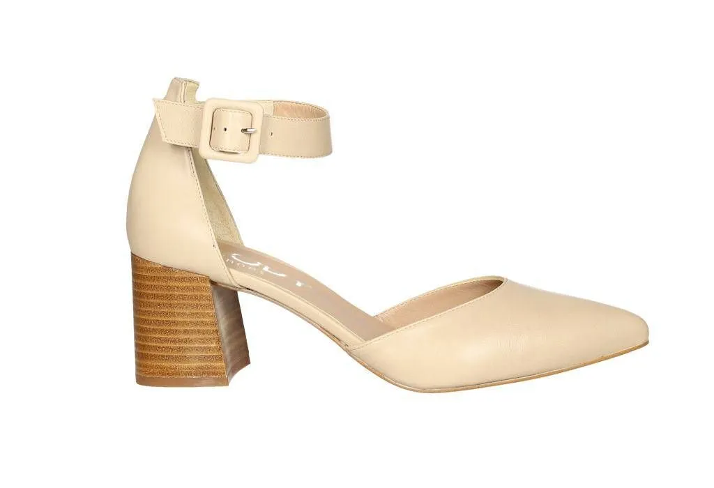 Zapato Abierto Piel Taupe Pulsera Tacon Suela